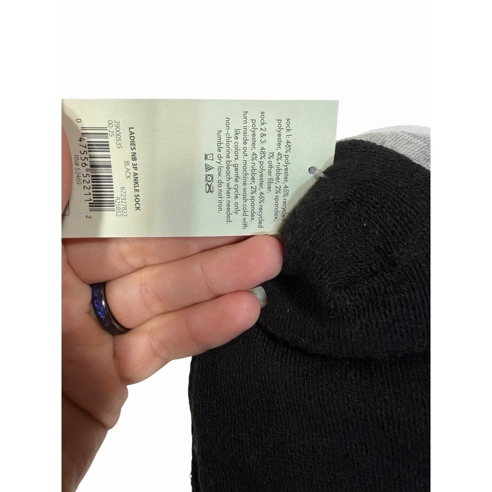 NOBO no boundaries womens 3 pairs anklet socks size 4-10 strawberry cherry peach